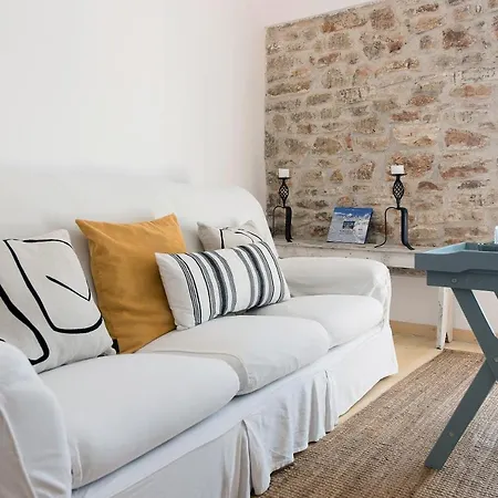 Nausica House