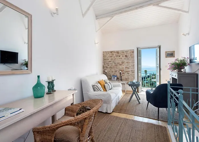 Nausica House *