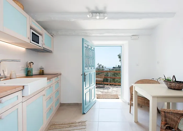 Nausica House בית נופש *