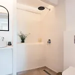 Nausica House *
